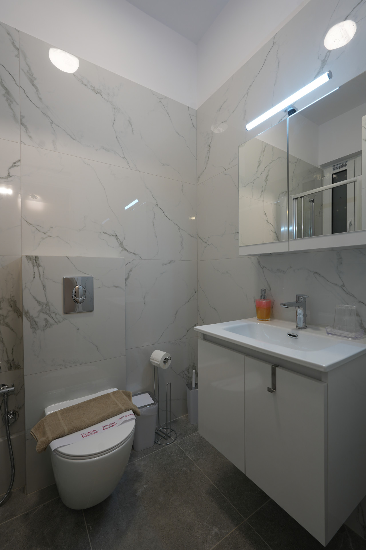 central-1-bdrm-apartment-in-pangrati/