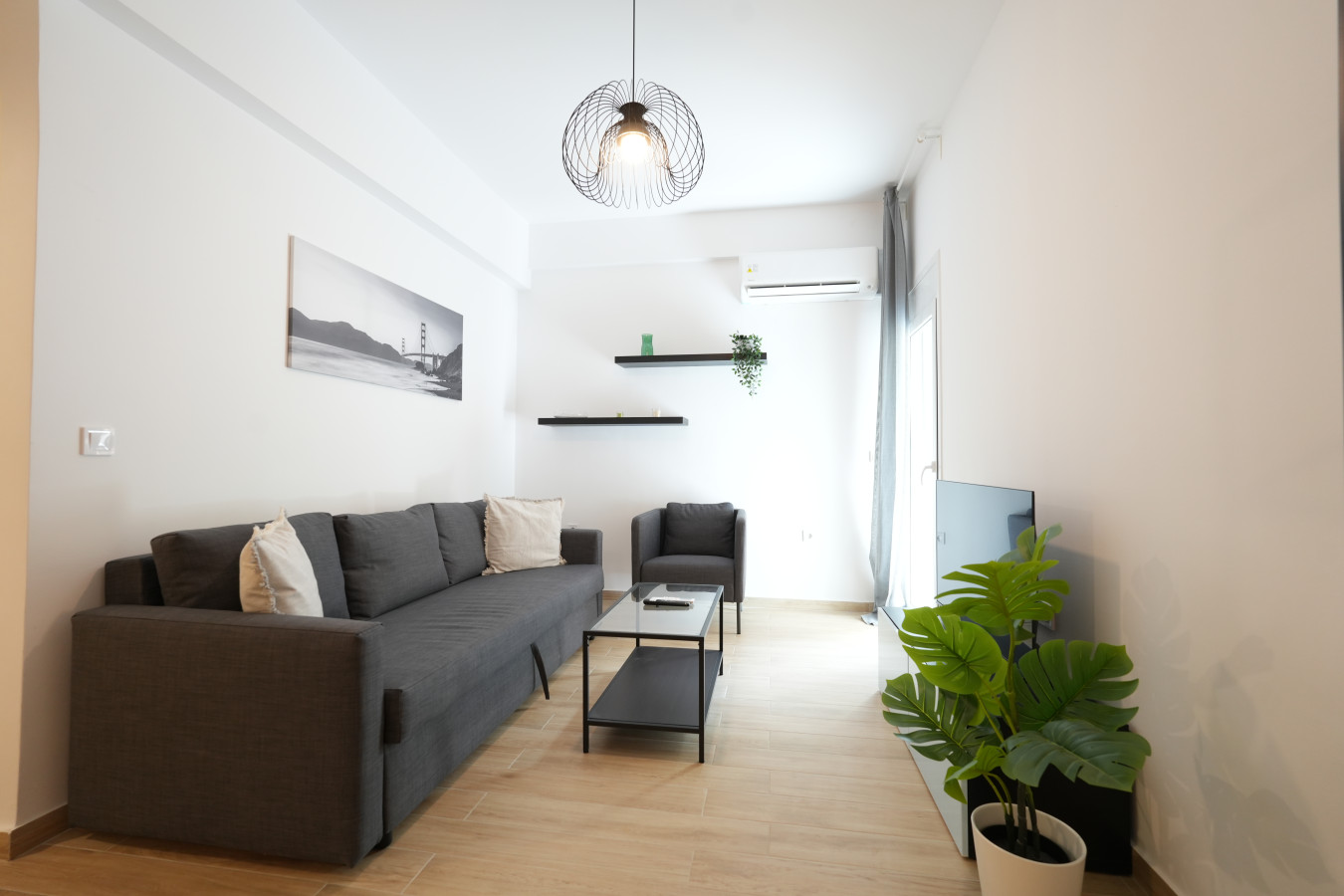 central-1-bdrm-apartment-in-pangrati/