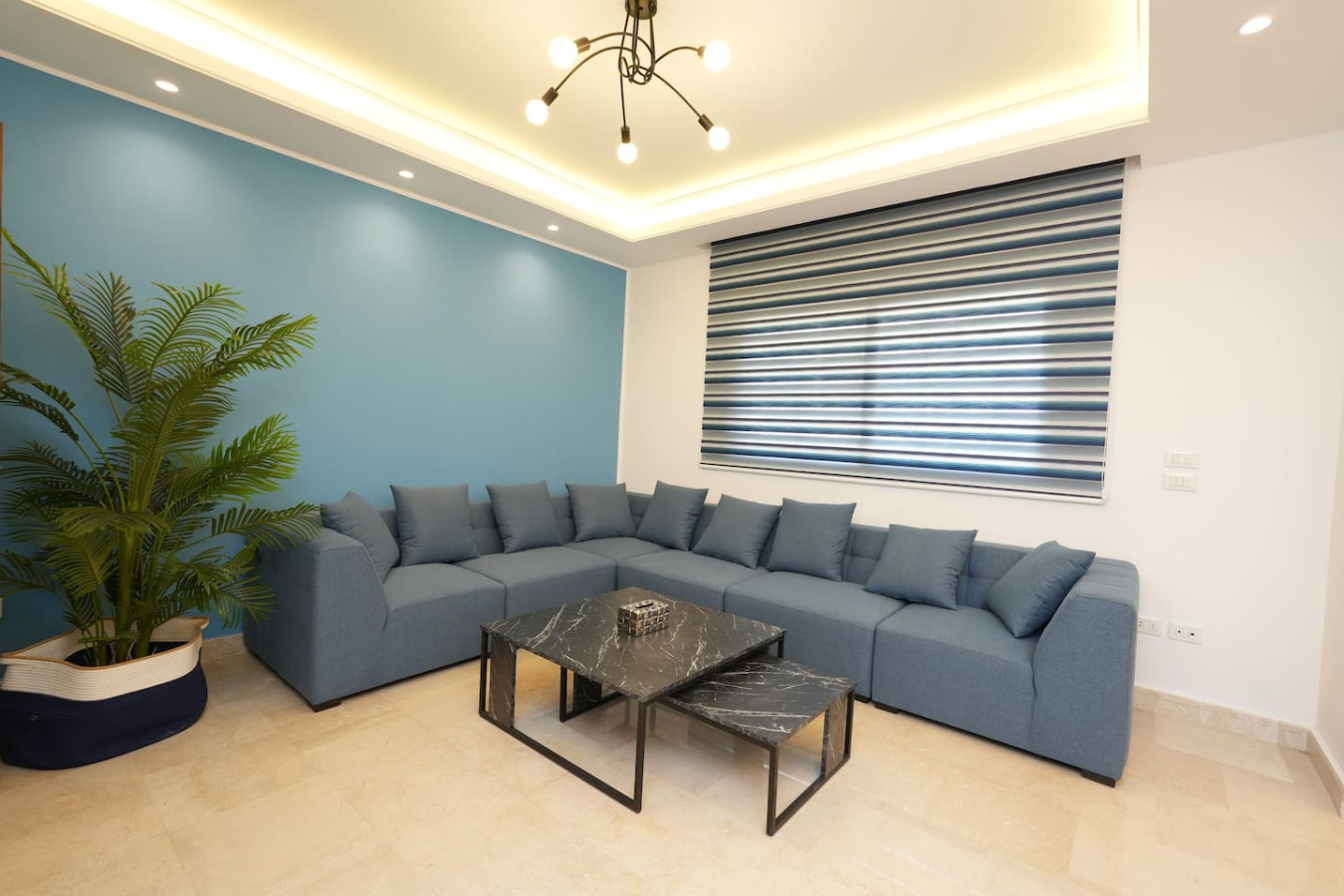 The Blue Apartment, Badaro 3 BDRM, 24/7 Electric