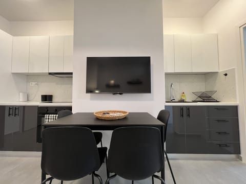 Loutraki Haven, 1 BDRM, 3 min to beach