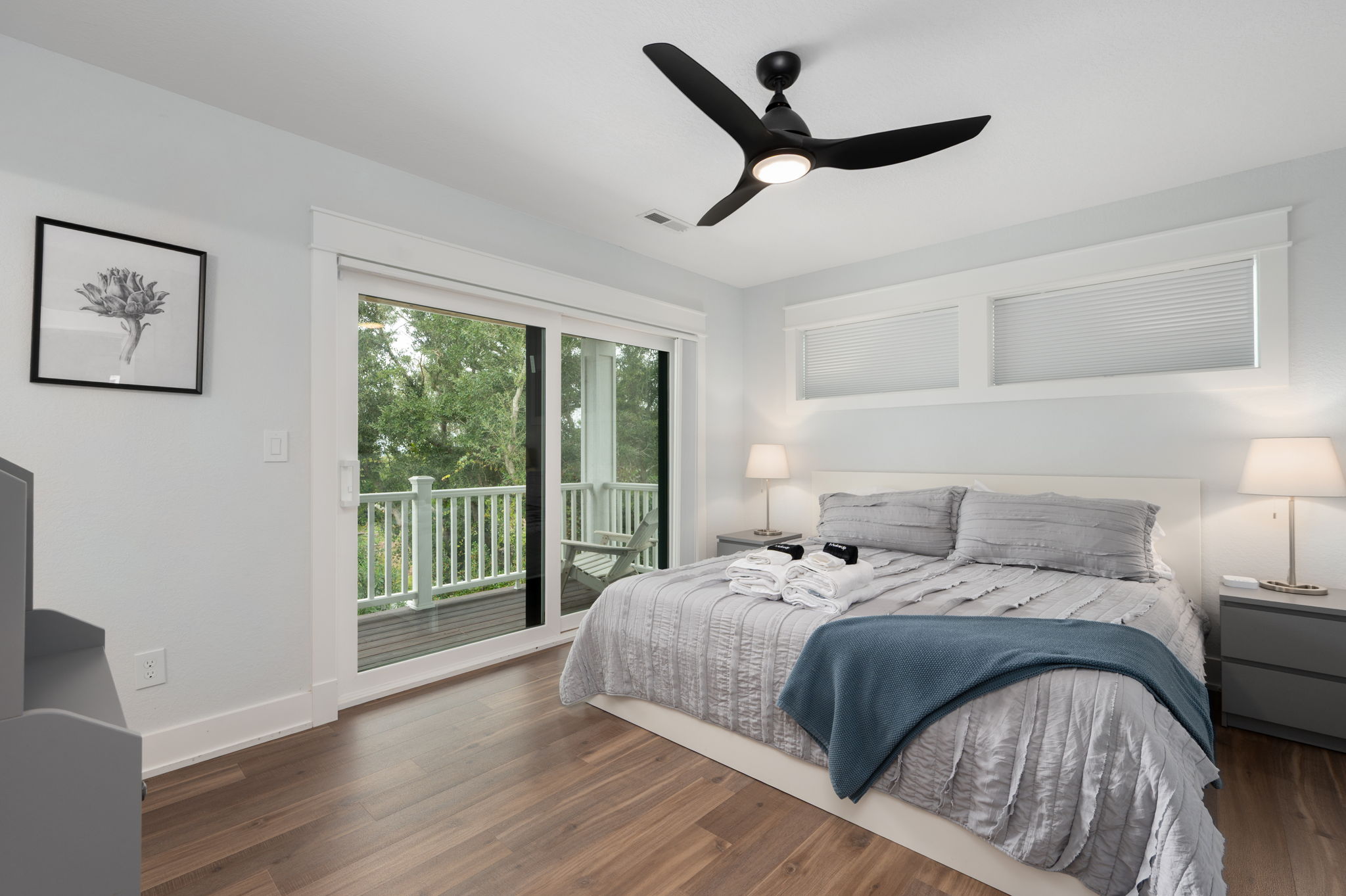 Bedroom 3 - Mid Level King Master Ensuite