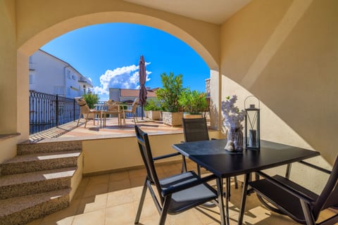 Apartments Villa Ivka - Unit 377911-13