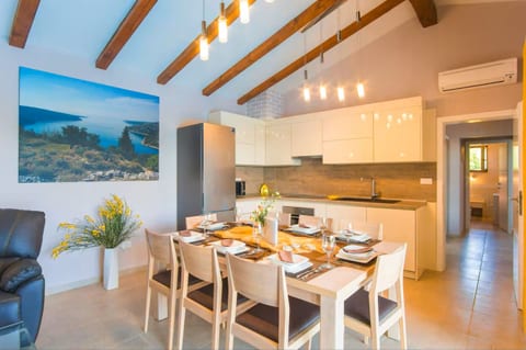 Villa Rina - Unit 377899-13