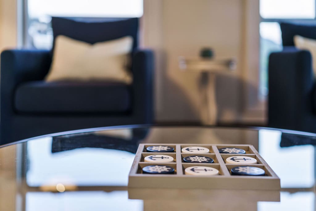 center-hill-lake-house:-lake-viewaccess-and-hot-tub/