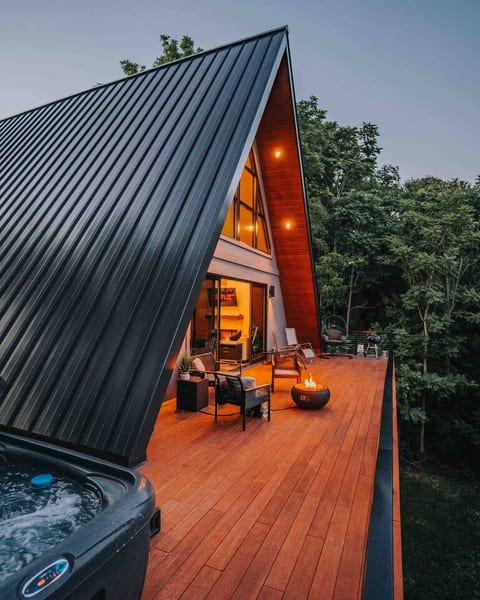 Center Hill Lake A-Frame | Lake Views & Hot Tub