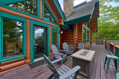 UpNorth Chalet | Hot Tub, Game Room & Sauna