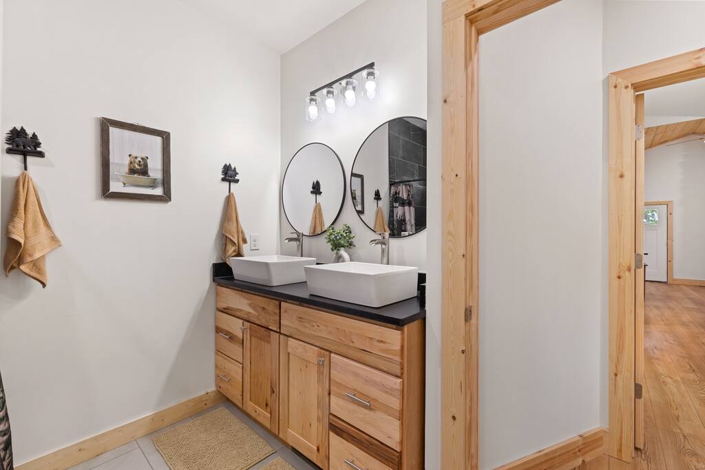 cozy-murphy-cabin-*-near-lake-hiwassee-and-wineries/