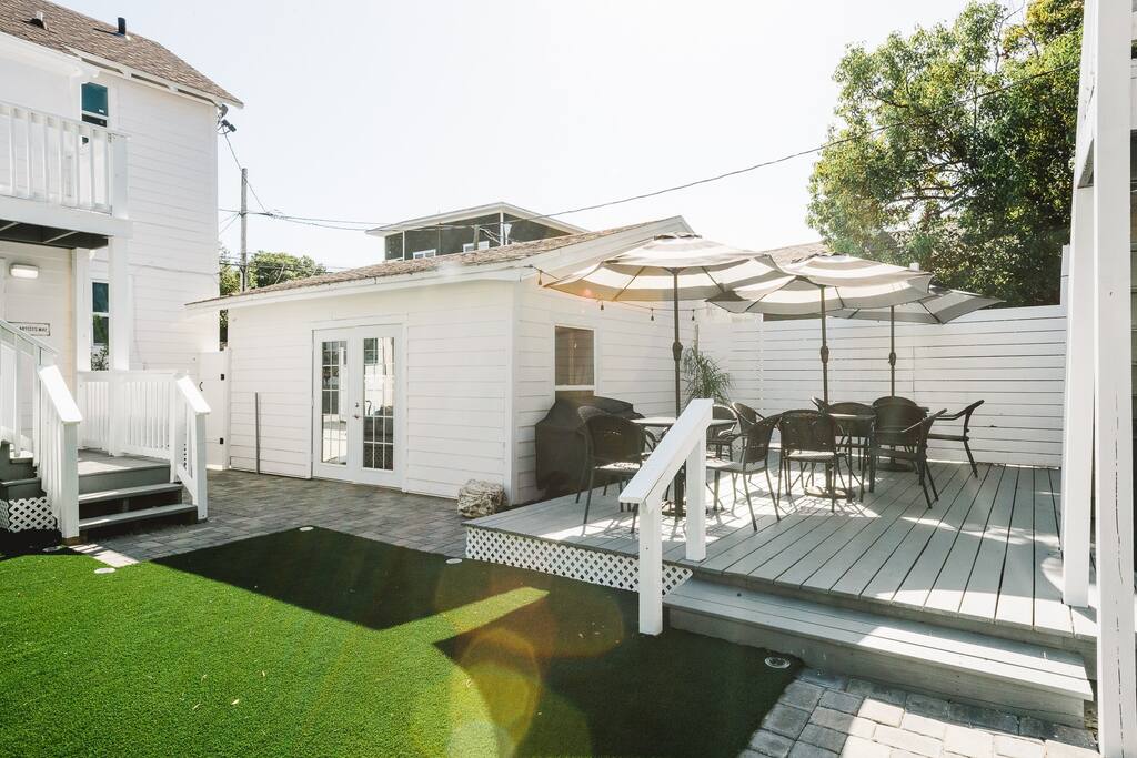 fall-rates-large-apartment-downtown-pet-friendly/