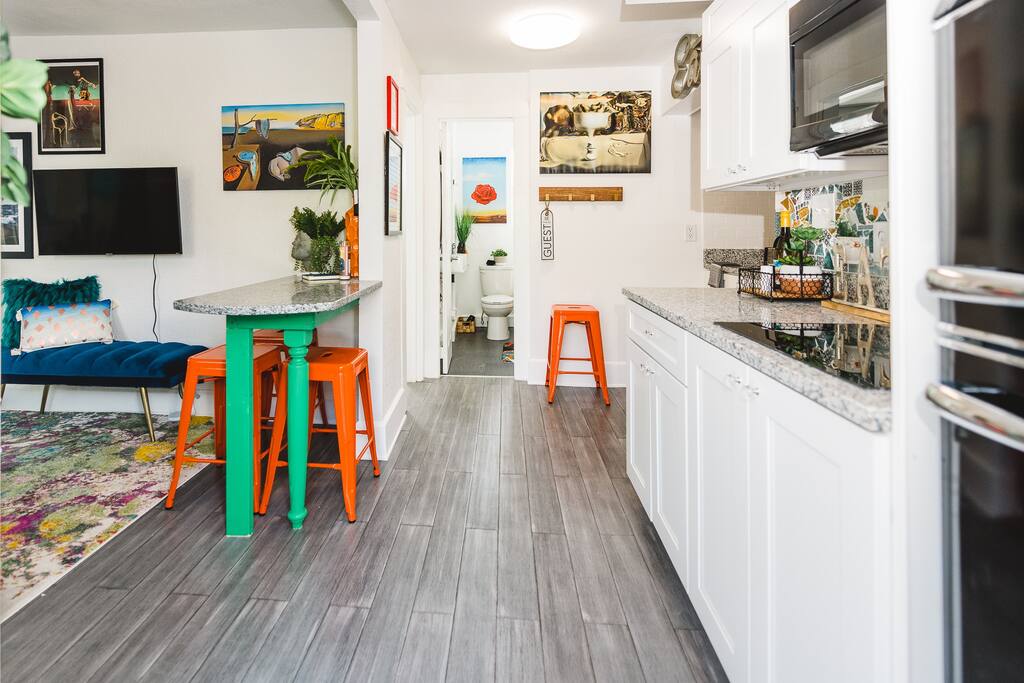 fall-special-rates-a-dali-surreal-inspired-retreat/