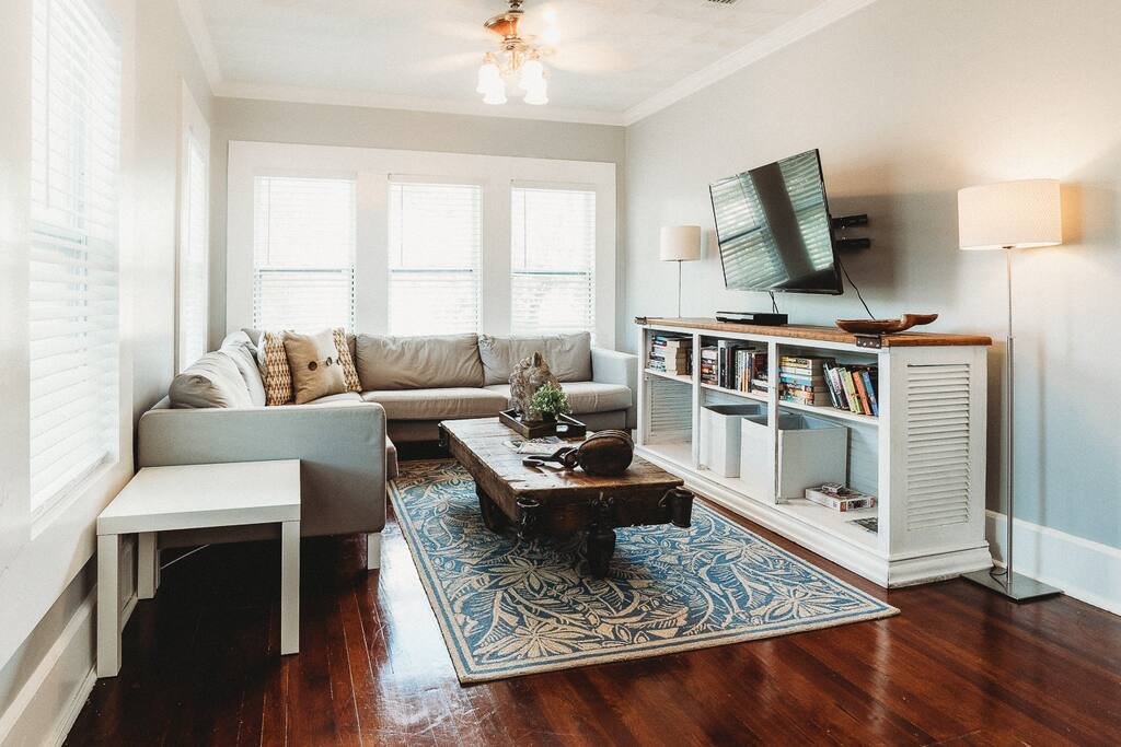 spacious-3-unit-retreat-near-downtown-st.-pete/