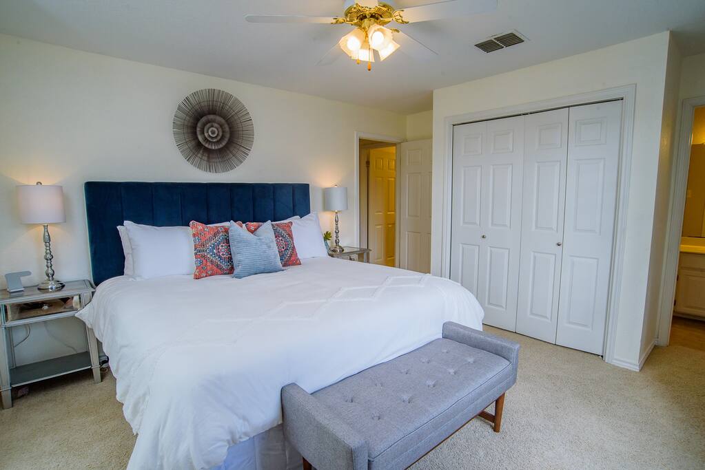 three-oaks-retreatorpingpongor2kayaksor2paddleboards/