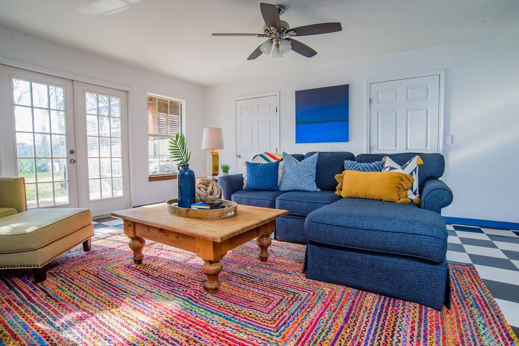 three-oaks-retreatorpingpongor2kayaksor2paddleboards/