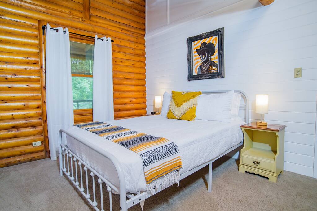 river-trail-log-cabinoron-riverorkayaksorping-pong-holiday-home/