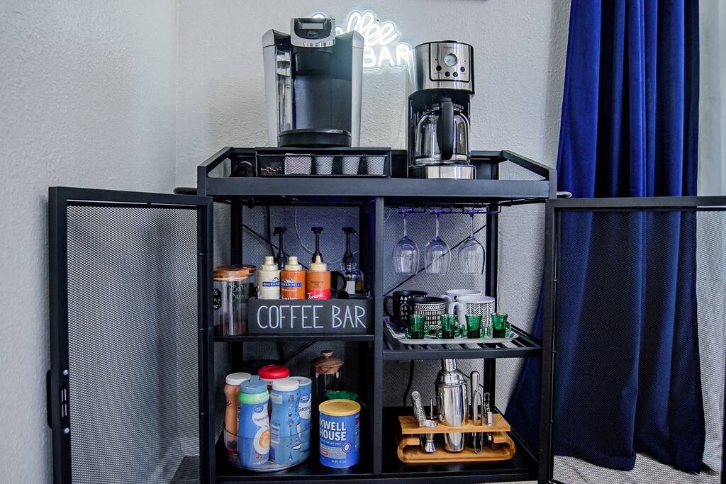 coffee-bar-or-fast-wifi-or-workers-welcome!/