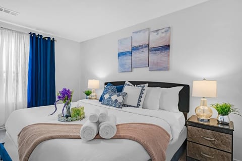 *2023 Built Home *Near AT&T, DFW, Epic *KING BEDS*