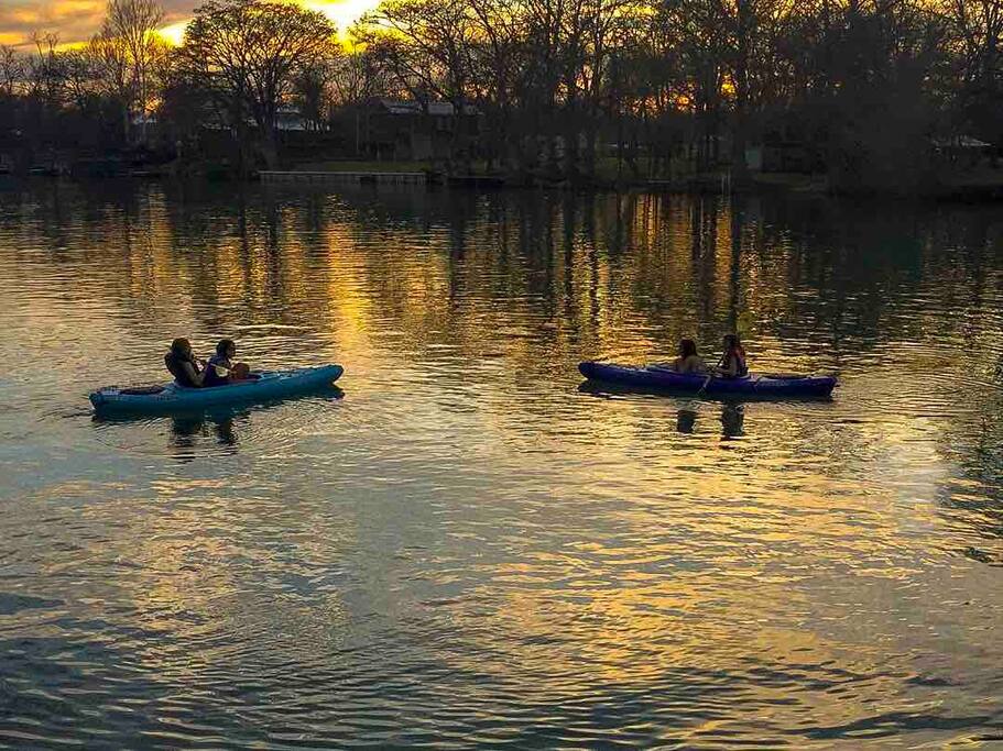 waterfront-getawayorfire-pitorkayaksorfoosball-holiday-home/