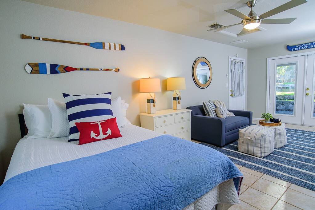 fish-haus~pool~spa~relaxing-waterfront-retreat/