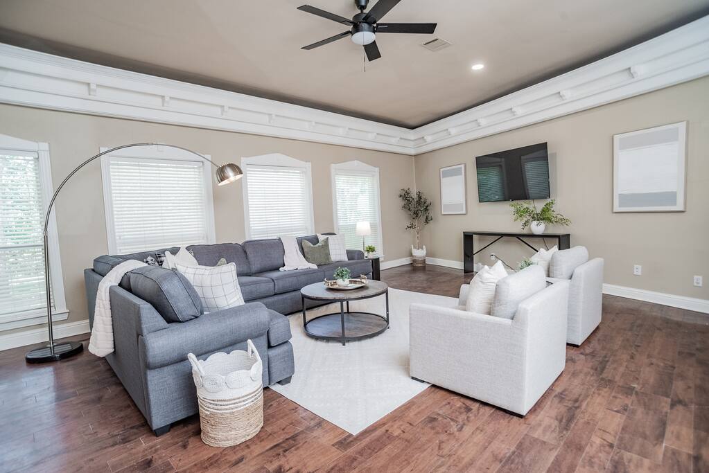 ranch-pool-fire-pit-sleeps-25!/