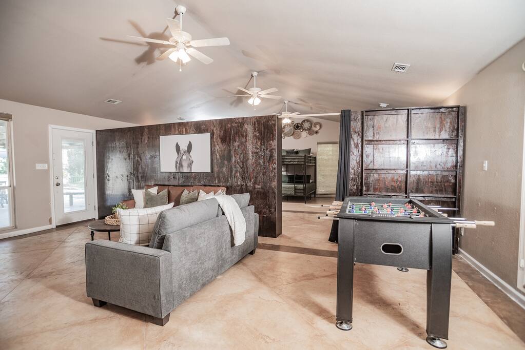 ranch-pool-fire-pit-sleeps-25!/