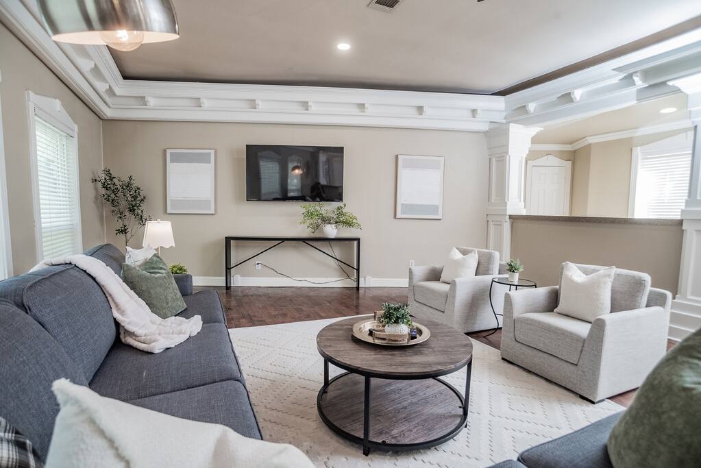 ranch-or-4-homes-or-pool-or-sleeps-40-holiday-home/