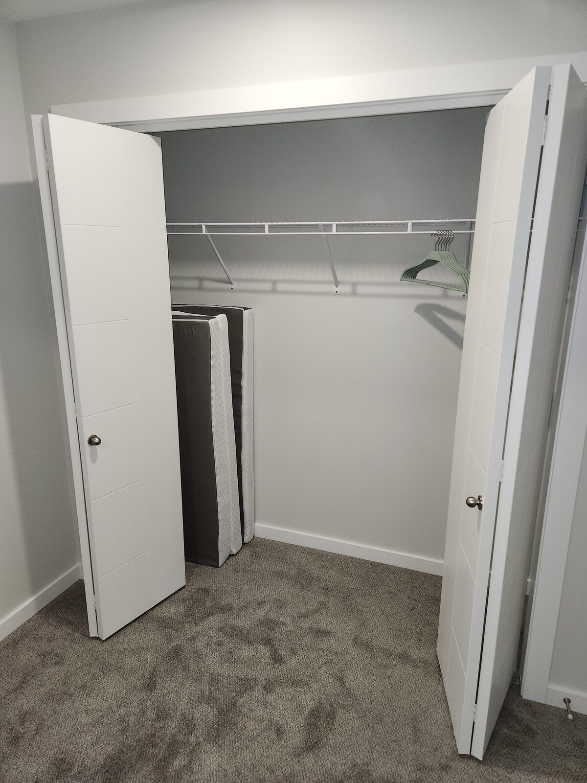 a-modern-and-homely-1-br-suite/