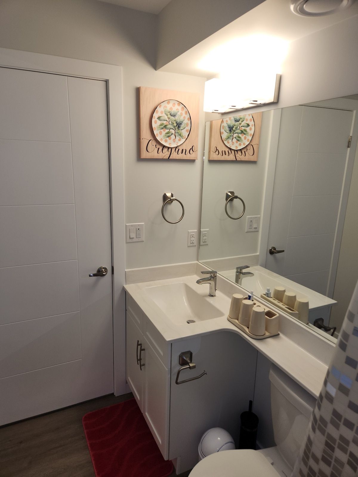 a-modern-and-homely-1-br-suite/