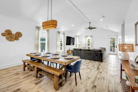 New home! 5BR, Beach Views, Game RM, 14ppl, 85inTV image 5