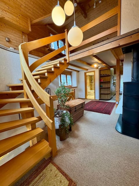 Luxury Lakeview Chalet | Hot Tub • AC • Interlaken