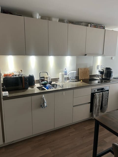 1 Bed Apartment Close to City