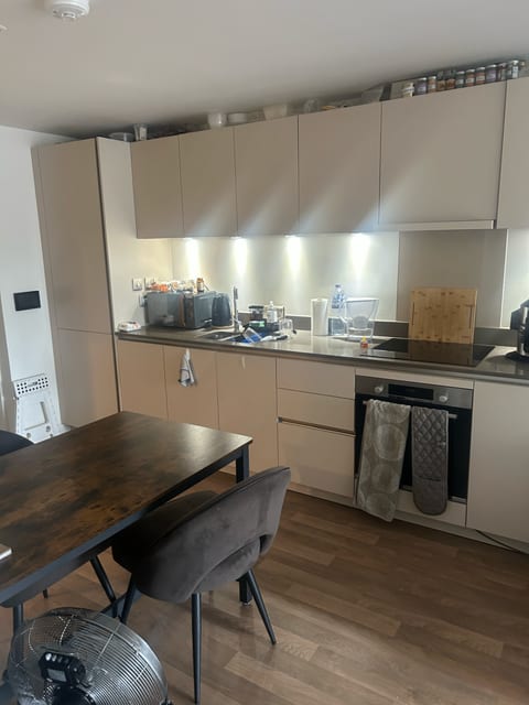 1 Bed Apartment Close to City