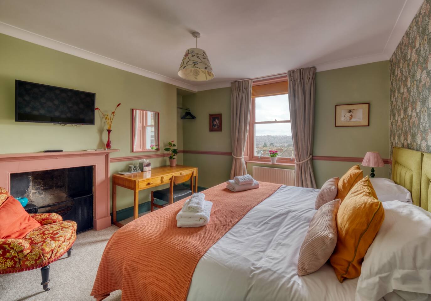 Hill House 3 - Super king room w private bathroom