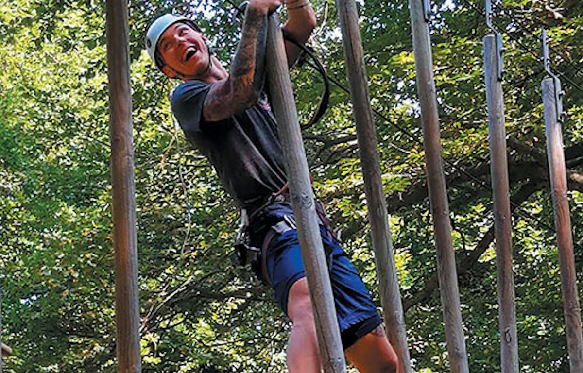 The Tamaro Adventure Park is an exciting adventure park offering courses suspended in the trees, ideal for height challenges and outdoor fun, surrounded by nature.