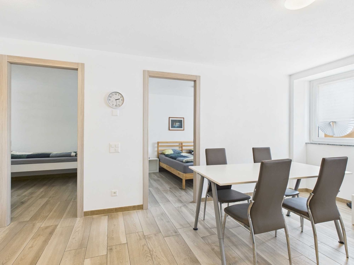 court-house-curio-in-the-green-malcantone/