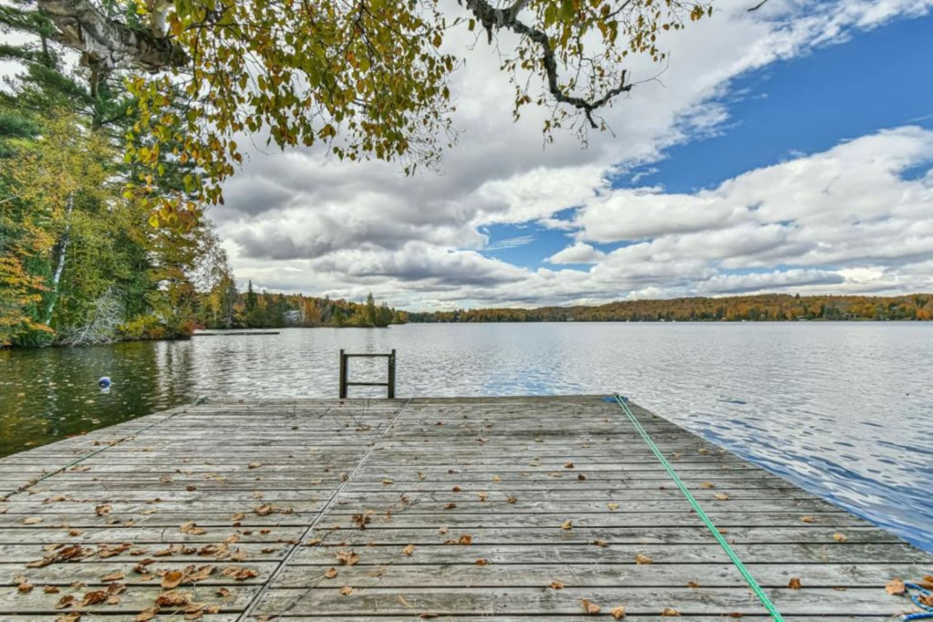 location-mensuelle-chalet-au-bord-du-lac-marois/