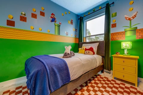 Super Mario Adventure Room (Shared Bath)