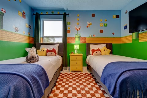 Super Mario Adventure Room (Shared Bath)