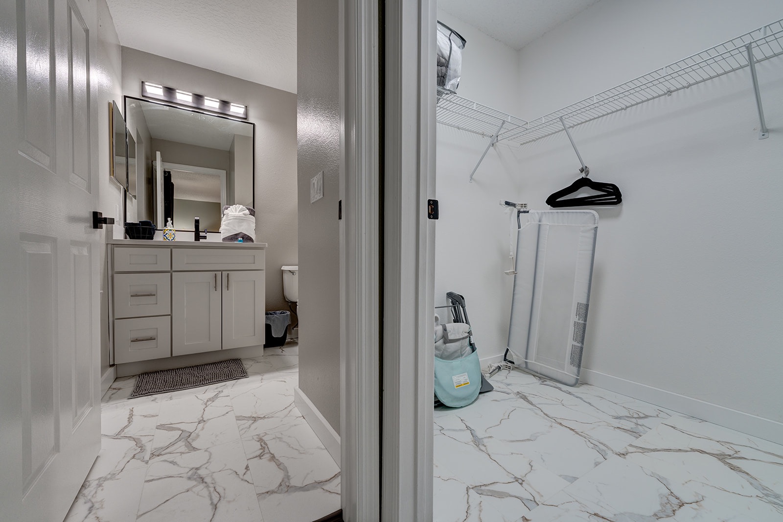 serene-king-suite-with-private-bath/