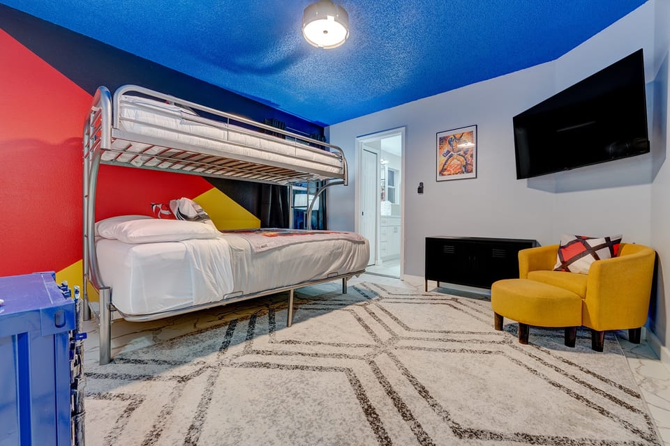 Deadpool & Wolverine Bunk Room - Kissimmee
