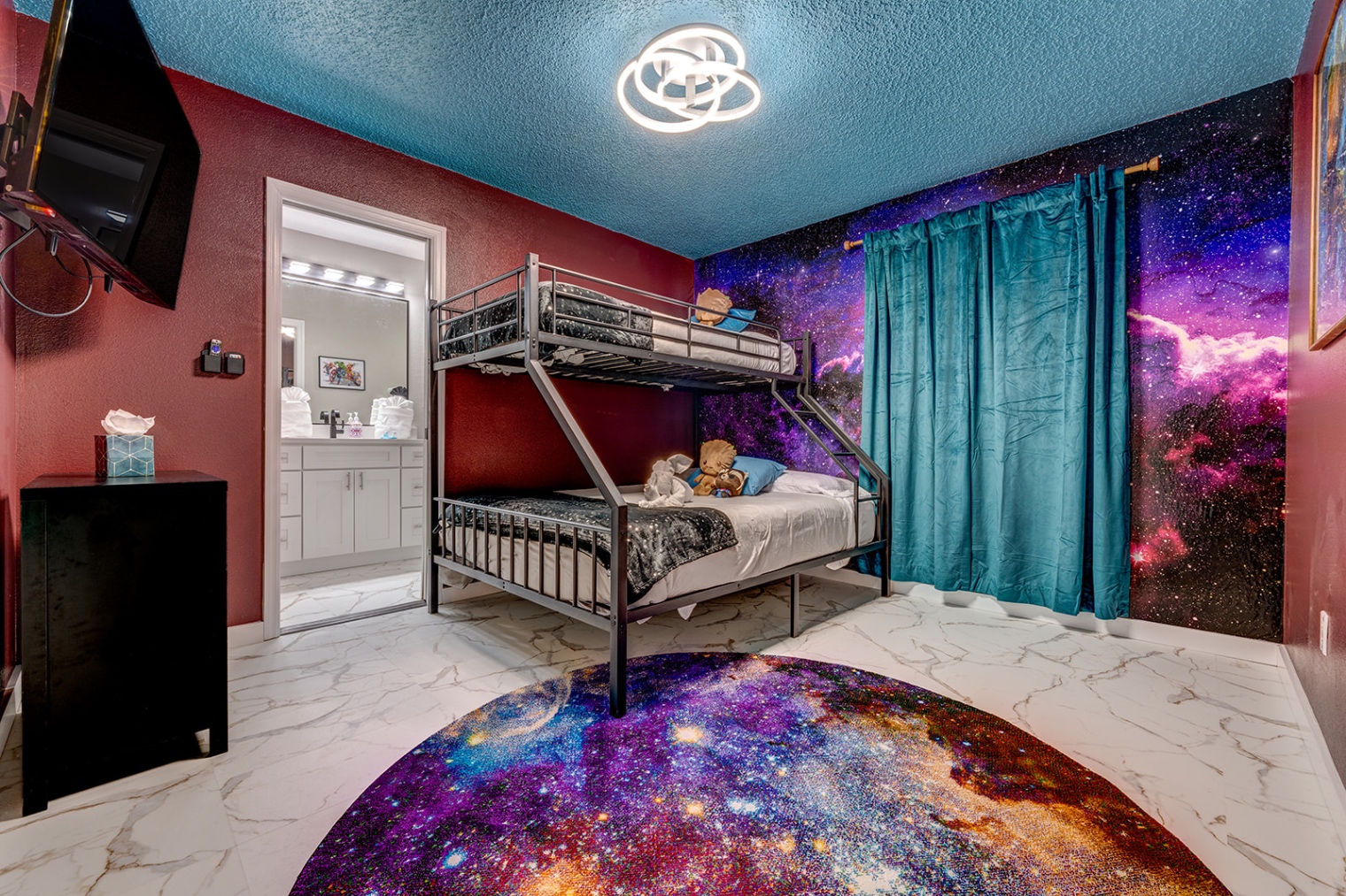 groot-galaxy-bunk-room-shared-bath/