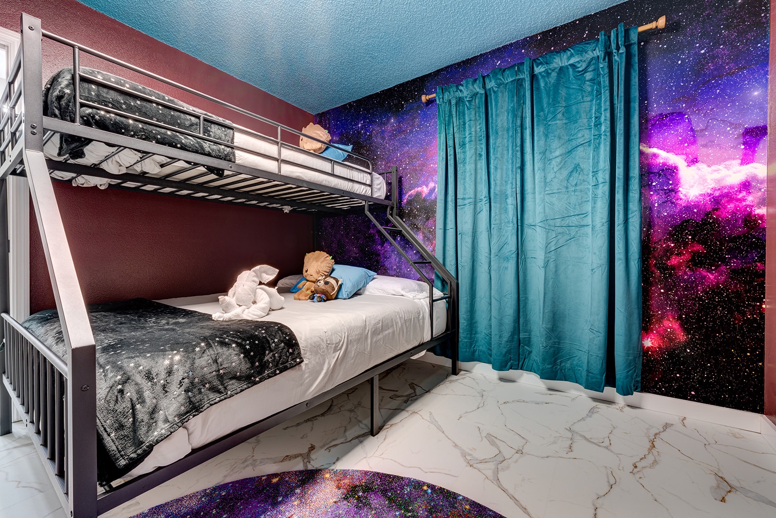 groot-galaxy-bunk-room-shared-bath/