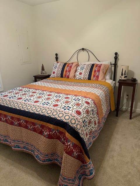 Queen Bedroom 2