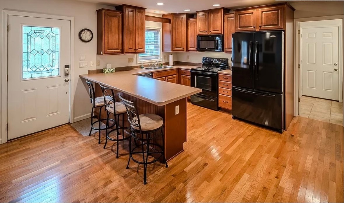 Fully stocked kitchen