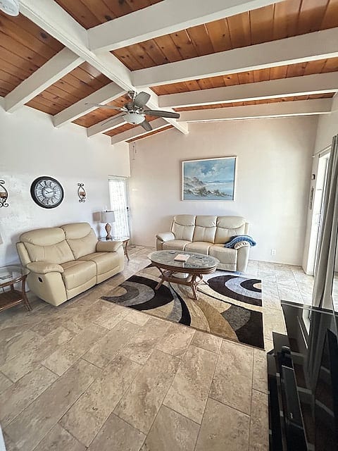 Casa Mar - Unit 26 1 Bedroom 1 Bath Pool View