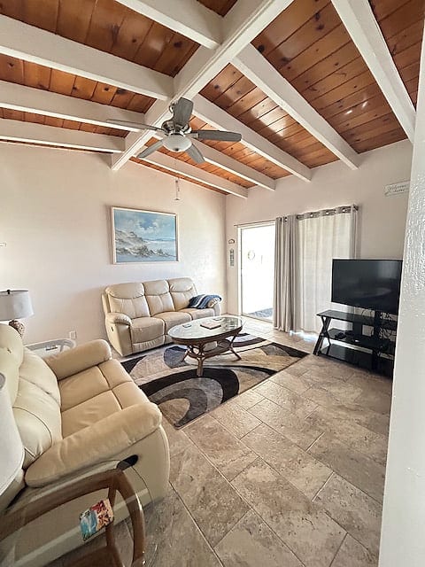 Casa Mar - Unit 26 1 Bedroom 1 Bath Pool View