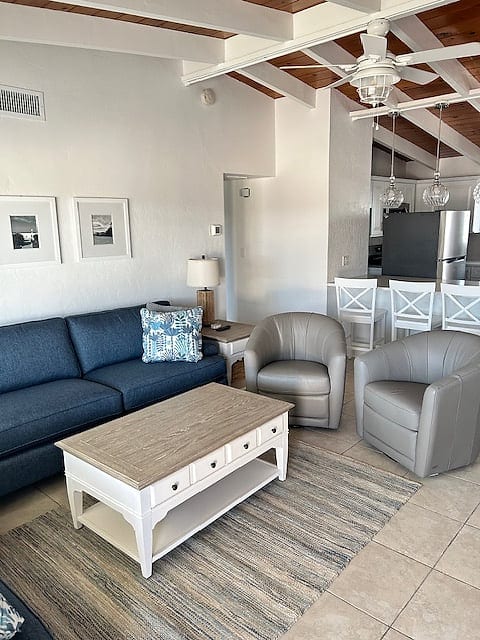 Casa Mar - Unit 33 ; 2 Bedroom 1.5 Bath Pool View