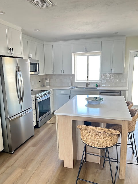 Casa Mar - Unit 35 ; 2 Bedroom 2 Bath Beach Front
