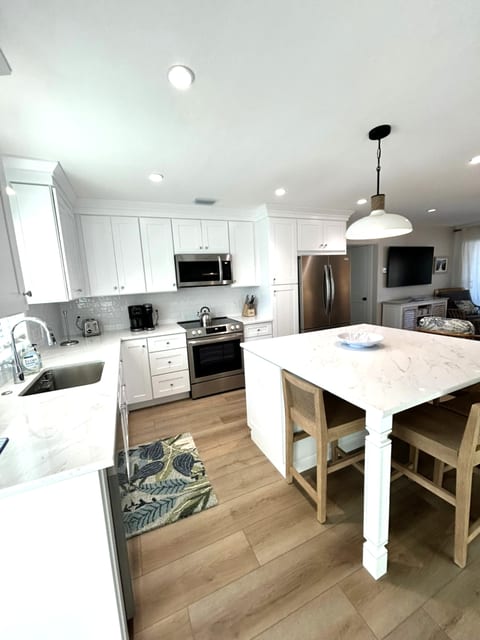 Casa Mar - Unit 41 ; 2 Bedroom 2 Bath Beach Front