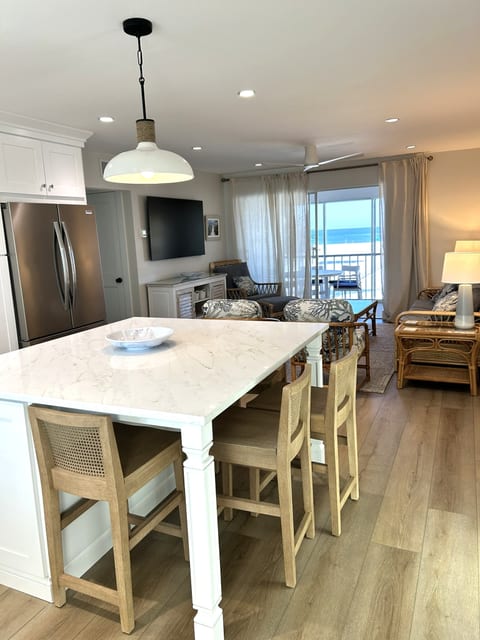 Casa Mar - Unit 41 ; 2 Bedroom 2 Bath Beach Front