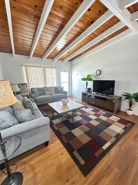 Casa Mar - Unit 46 ; 2 Bedroom 1 Bath Pool View