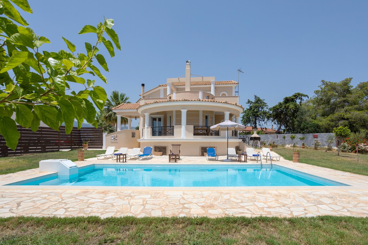 buena-vista-villa-5-bedrooms-with-private-pool/